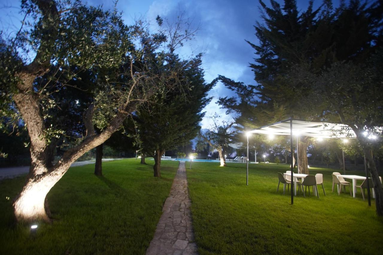 Gli Ulivi Di Gino Sanarica Exterior foto